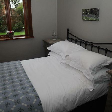 Ty Carreg Fach Staycation Cottage カーディフ エクステリア 写真