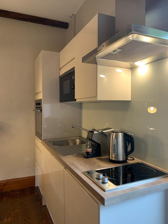 Ty Carreg Fach Staycation Cottage カーディフ エクステリア 写真