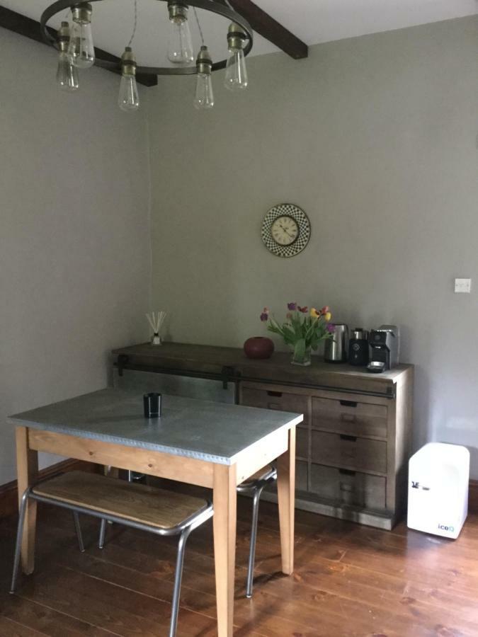 Ty Carreg Fach Staycation Cottage カーディフ エクステリア 写真