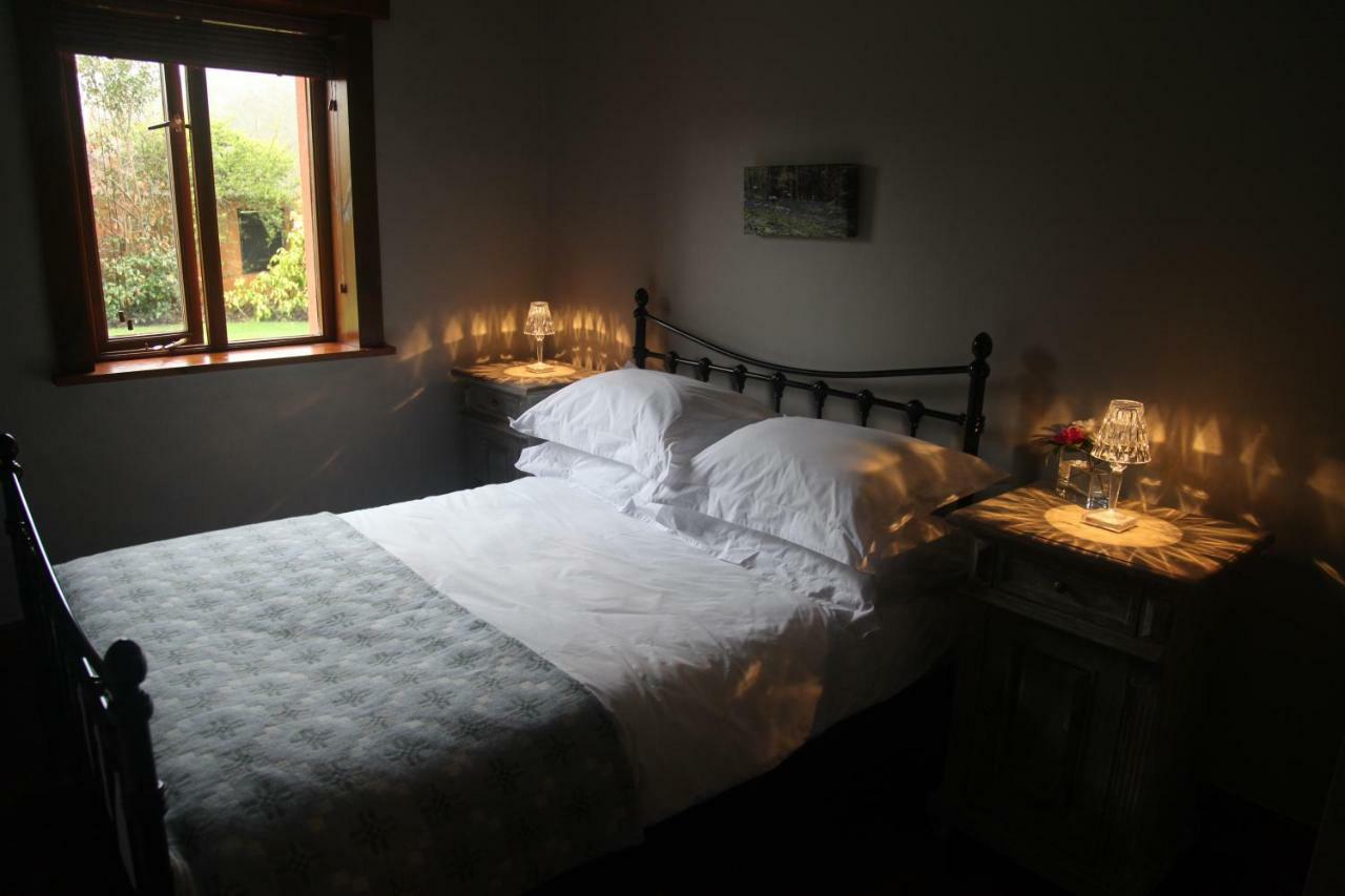 Ty Carreg Fach Staycation Cottage カーディフ エクステリア 写真