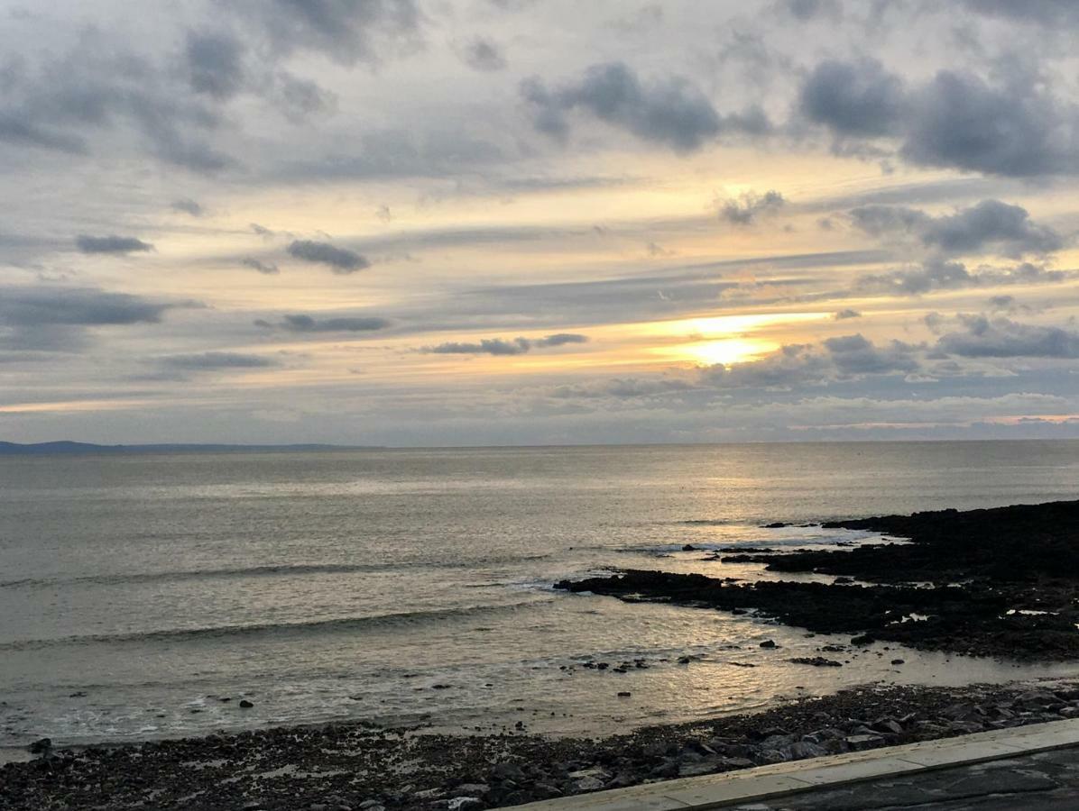 Ty Carreg Fach Staycation Cottage カーディフ エクステリア 写真